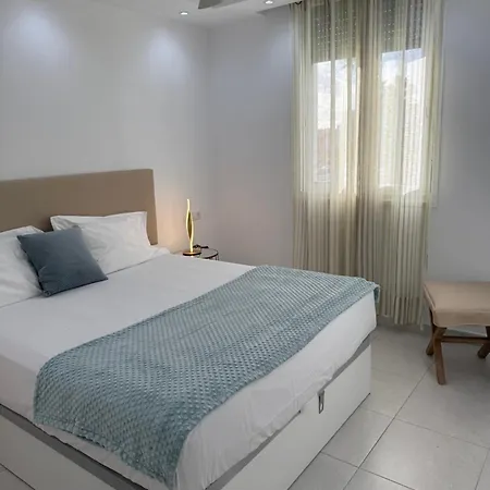 Optimist Playa De Americas